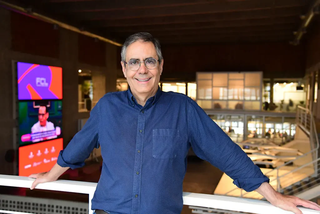 Fabio Pannunzio reforça cobertura eleitoral da Gazeta: “Esse prédio está nos meus sonhos” (Foto: Gabriel Pereira/Divulgação TV Gazeta)